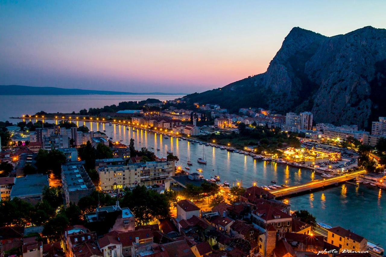 Apartments Iva Brstilo Omiš Exterior foto