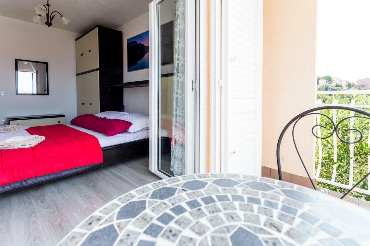 Apartments Iva Brstilo Omiš Exterior foto